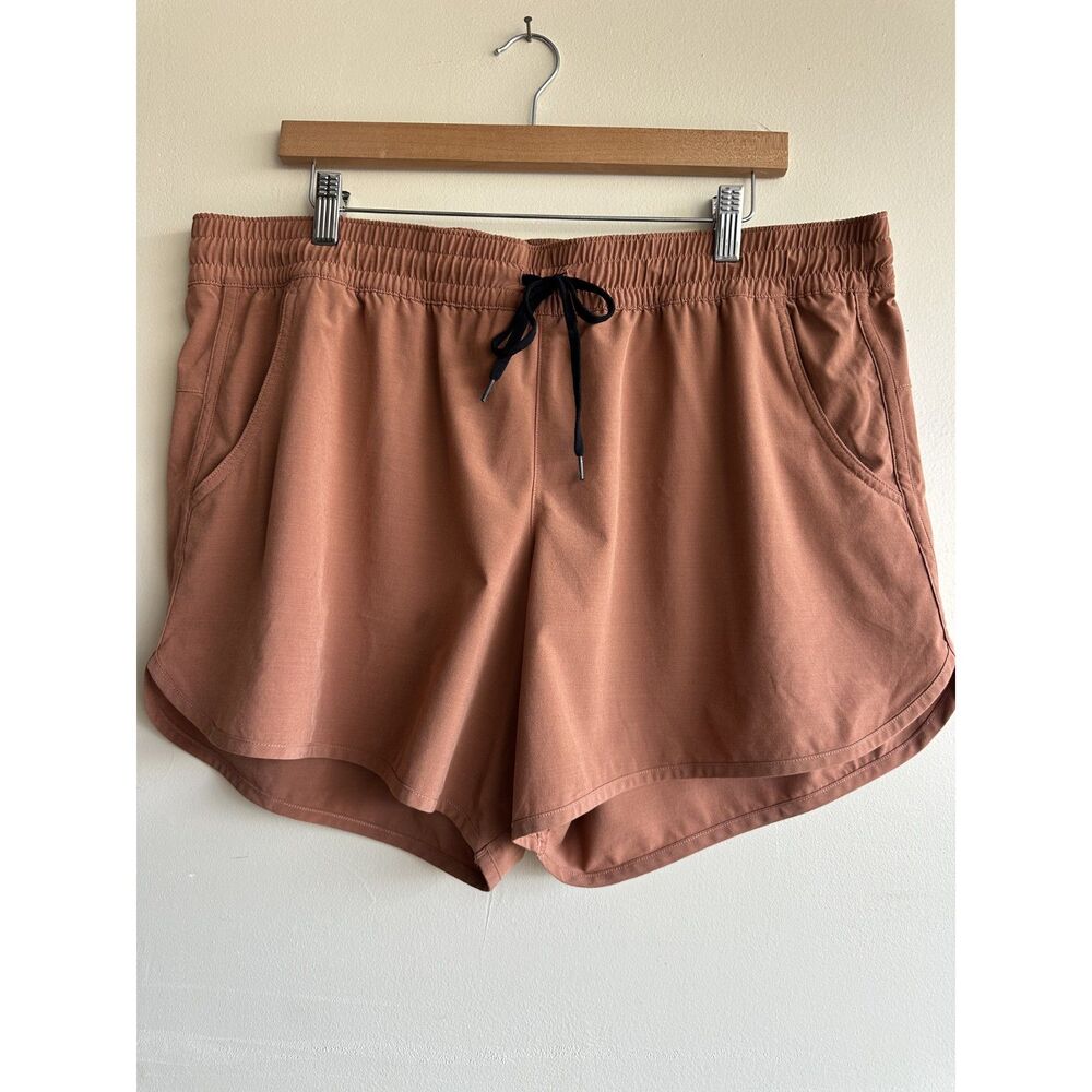 Columbia Men’s XL Terracotta Performance Fishing Shorts 5” Stretch Quick Dry
